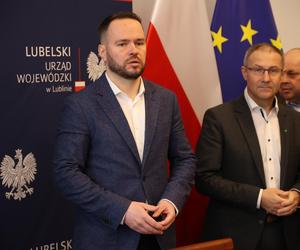 Protest rolników 20 marca przed Lubelskim Urzędem Wojewódzkim w Lublinie