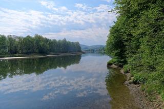 To jedno z topowych jezior w Małopolsce. Latem jest oblegane przez urlopowiczów