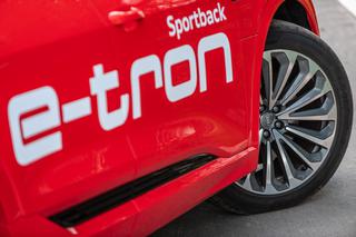 Audi e-tron Sportback 55 quattro S line (Catalunya Red)