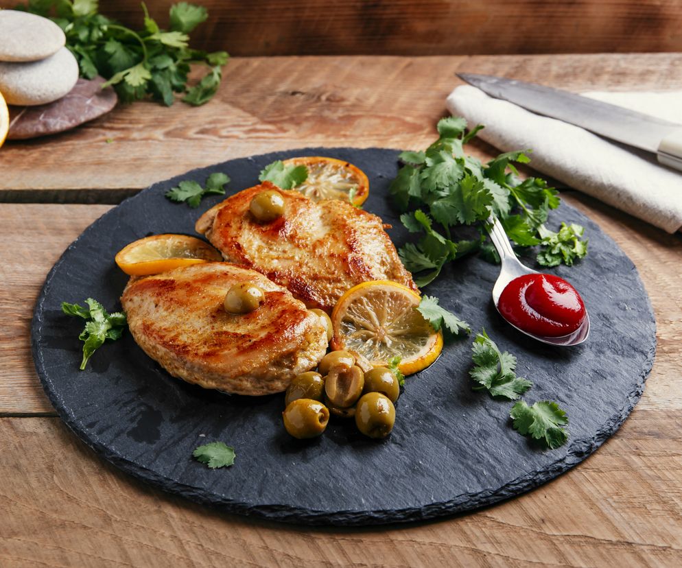 Jak upiec soczystą pierś z kurczaka: przepis na soczystą piers