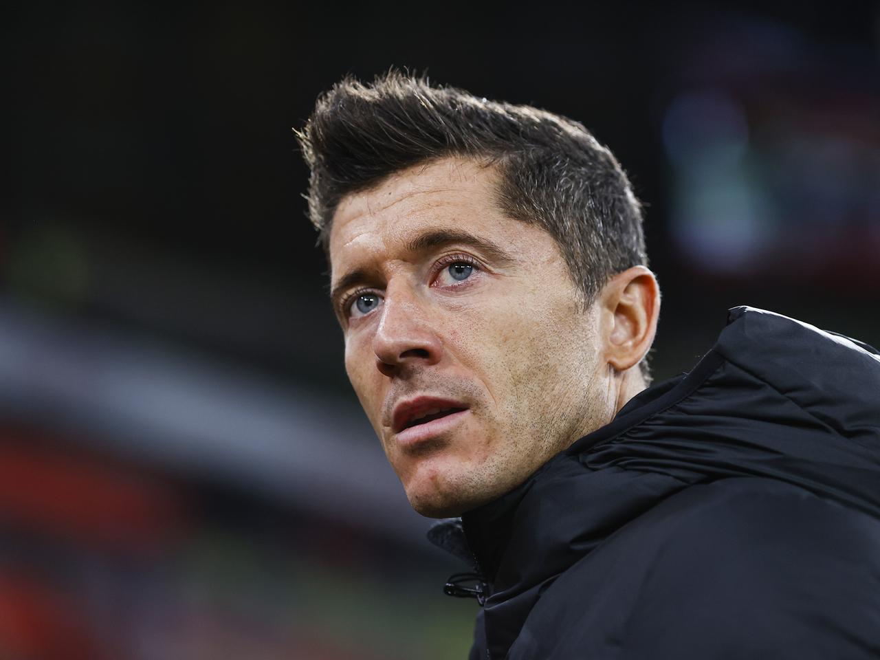 Robert Lewandowski wylewał siódme poty na skomplikowanych ćwiczeniach! Tak wracał do zdrowia [WIDEO]