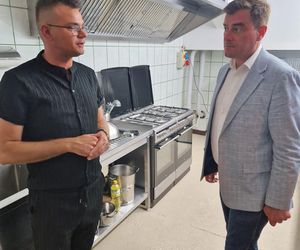 W Urzędzie Miasta Leszna otwarto Bistro Szczypta Smaku. Co można zjeść i za ile?