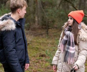 M jak miłość odc. 1857. Kacper (Bartosz Ziewiec), Basia (Karina Woźniak)