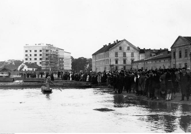 Wielkie powodzie, które nawiedzały Kraków. Wisła osiągnęła wówczas najwyższy poziom w historii 