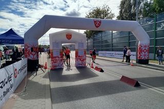 Zawody o Puchar Polski na nartorolkach Marwe Cup 2025 zostały zainaugurowane w Siedlcach