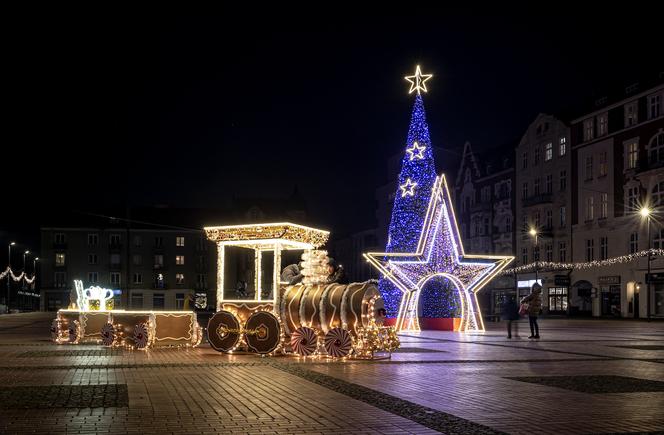 Bogate iluminacje świąteczne w Bytomiu. To wersja oszczędna