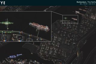 Port w Rotterdamie  - zbliżenie w Dwell Precise