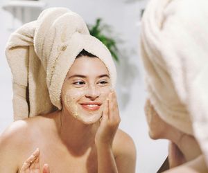 Kosztuje 3 zł, a wygładza zmarszczki jak żelazko. Znajdziejsz ją w swojej kuchni