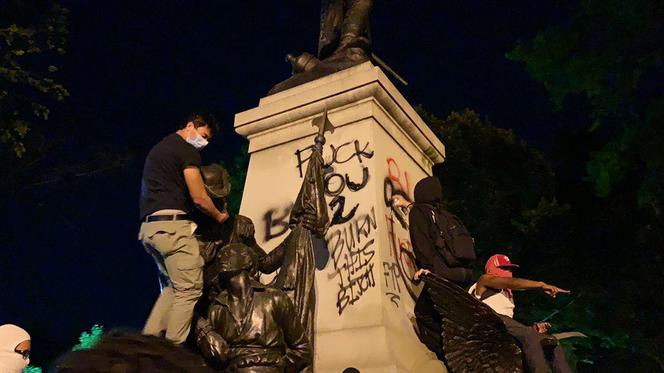 Zdemolowali pomnik Kościuszki
