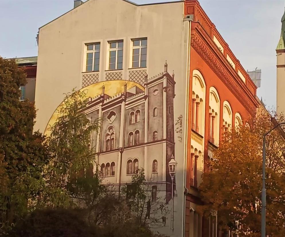 Wyjątkowy mural w centrum Szczecina już gotowy. Będzie przypominał o historycznym miejscu i wydarzeniach sprzed lat