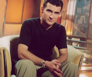 Randka w ciemno. Fenomen miłości zza parawanu