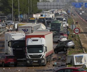 Najbardziej szokujące zdjęcia powodzi w Hiszpanii! Liczba ofiar poraża Już prawie 2oo