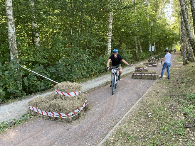 Kilometry Pomocy Michelin 2024. Sportowe emocje na plaży miejskiej w Olsztynie. Zobacz zdjęcia!