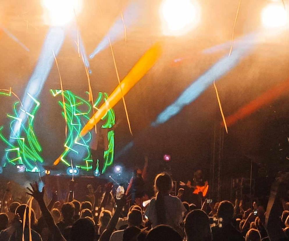 Widowisko świetlne w Grudziądzu. Muzyka i lasery na Błoniach