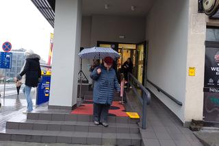 Lokal w lubelskiej Astorii już zagospodarowany. Otwarto tu popularny market. Zobacz