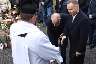 Andrzej Duda z ojcem przynieśli święconki