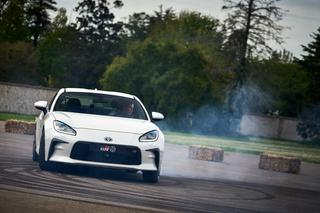 Nowa Toyota GR 86 na festiwalu prędkości w Goodwood