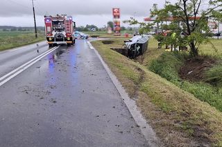 Pijany Ukrainiec dachował pod Legnicą. Spanikował na widok policji  