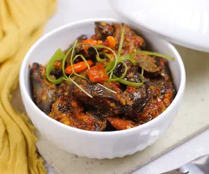 Wątróbka po węgiersku. Pyszny i oryginalny obiad z podrobami