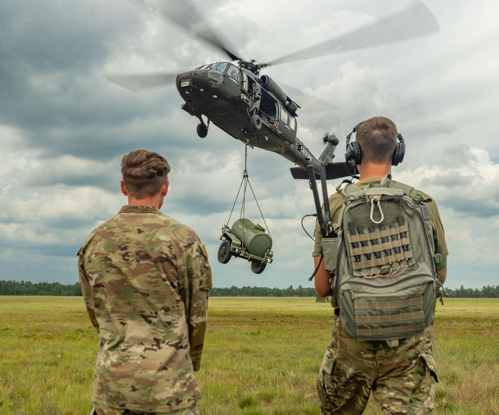 Bezzałogowy Black Hawk w akcji. Pilotował go żołnierz bez wykształcenia pilota