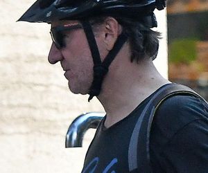 Robert Więckiewicz na rowerze