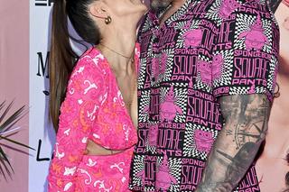 W sieci aż huczało od plotek o kryzysie w związku Mai Hyży. Teraz piosenkarka chwali się pierścionkiem zaręczynowym