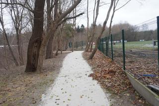 Nowe miejsce rekreacji nad Łyną coraz bliżej. Trwają prace wykończeniowe Ekotarasu w Olsztynie [ZDJĘCIA]
