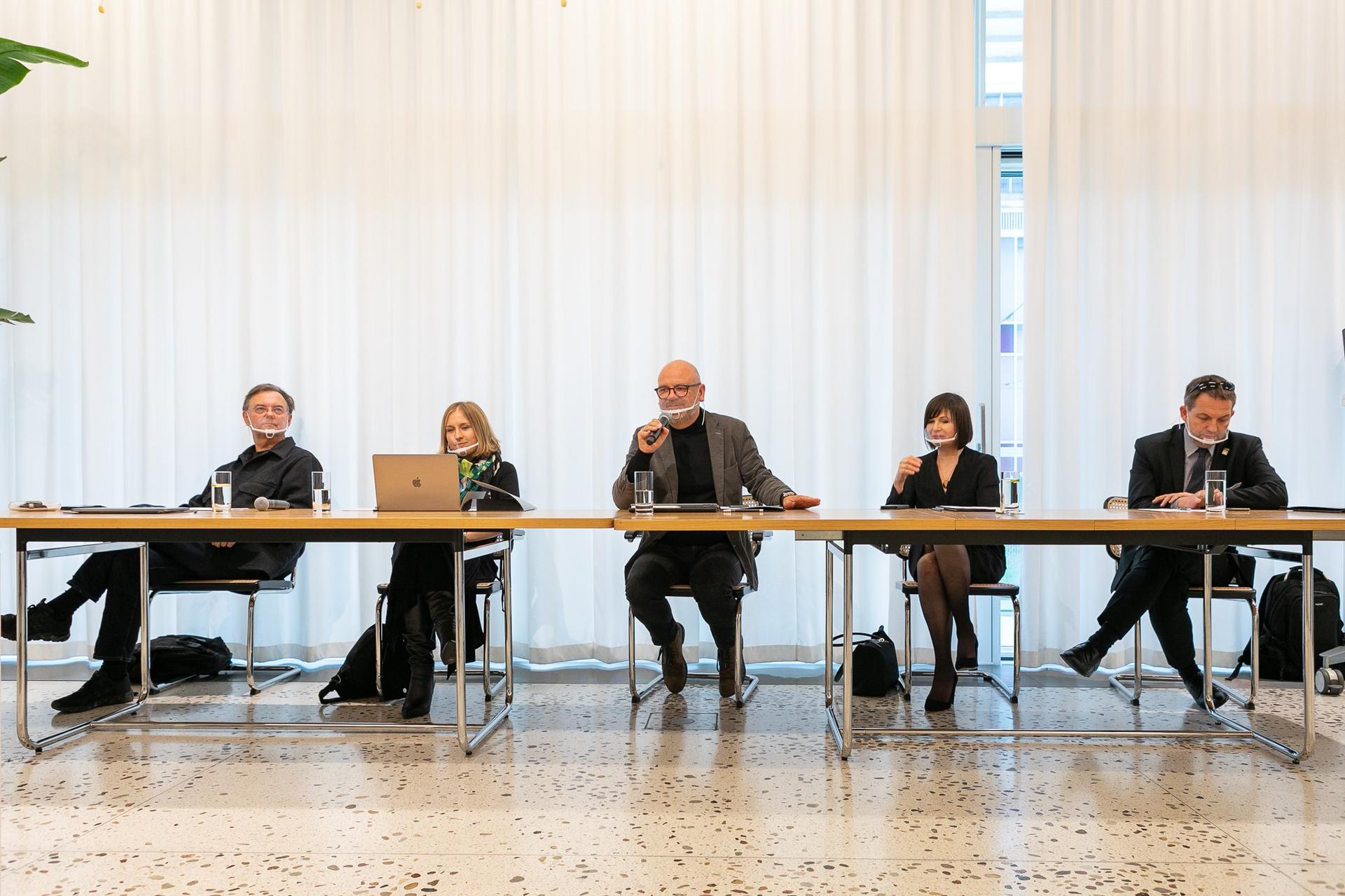 121158963_10158659441898427_82907020162681240_o