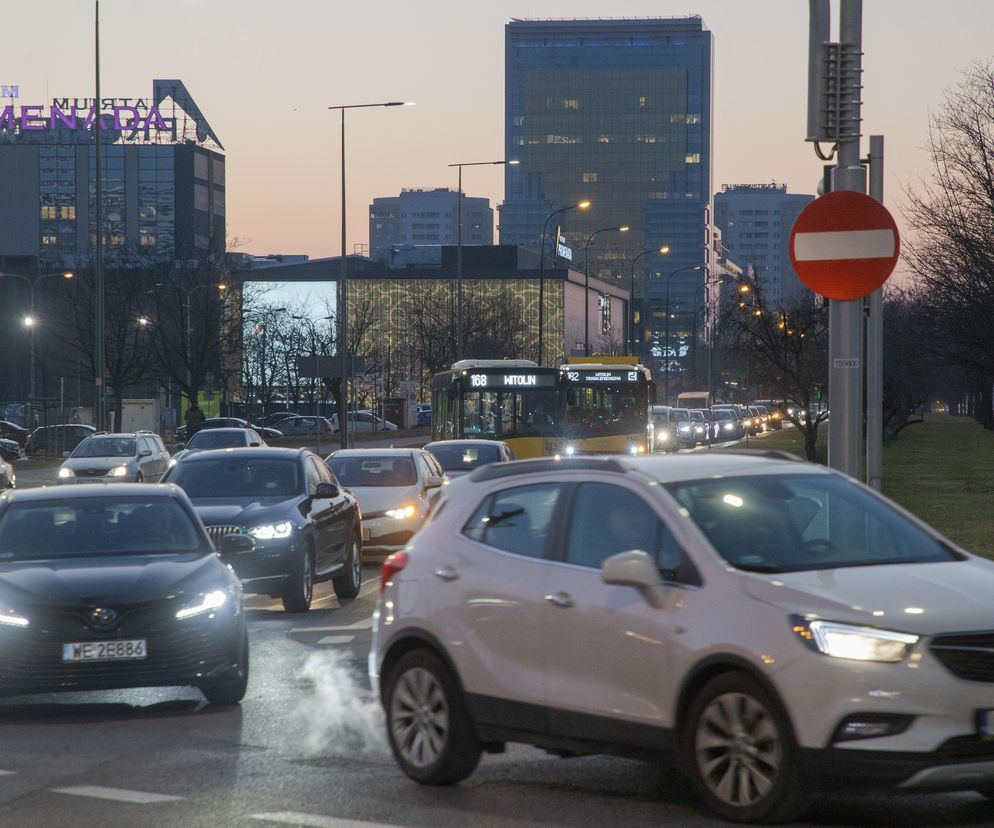 Praca prawie dla każdego w Warszawie. Zaskakująco dobre wynagrodzenie i mieszkanie za darmo