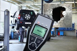 Dwa promile i auto w ścianie! Diagnosta zdemolował auto