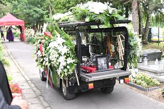 Sylwia Peretti rzuciła się na urnę z prochami syna! Ten widok roztrzaska nawet najtwardsze serca