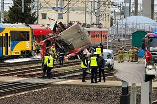 Zderzenie pociągów i utrudnienia na kolei. Opóźnienia pociągów SKM, regio i dalekobieżnych