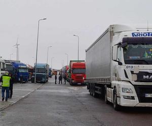 Przewoźnicy zaostrzają protest na Podkarpaciu