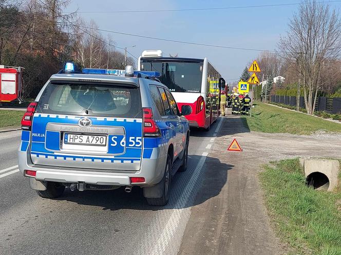 Wypadek z udziałem autobusu w Wąchocku