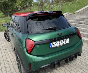MINI Cooper S (w linii JCW)
