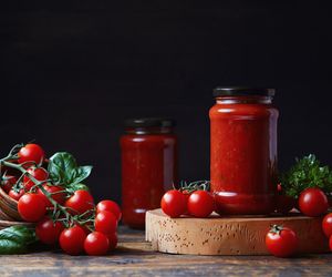 Przecier pomidorowy na zimę bez konserwantów – domowy, aromatyczny i zdrowy