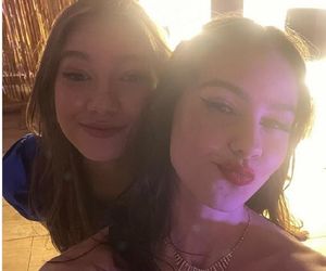 M jak miłość. Szczuplutka Basia wciąż jest uczennicą. Prywatnie Karina Woźniak ma już 20 lat, a jej młodsza siostra to śliczna modelka – ZDJĘCIA