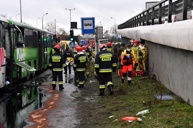  Miejsce zderzenia dwóch autobusów na ul. Gdańskiej w Szczecinie