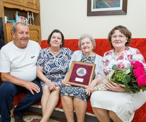 Stuletnie bydgoszczanki. Prakseda była listonoszką, potem kopała okopy. Wiesława zrobiła wszystko, by zostać nauczycielką