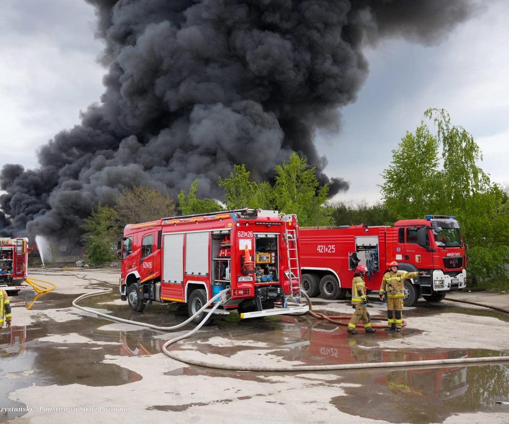 Dwóch strażaków ucierpiało w pożarze w Siemianowicach Śląskich