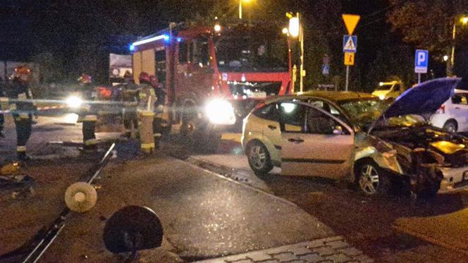 Słup stanął na drodze pijanego kierowcy! Dojechał do aresztu, nie do domu
