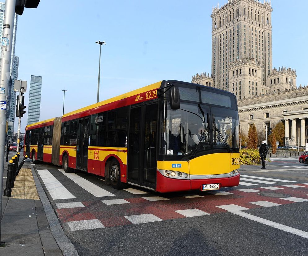 Autobus w Warszawie.