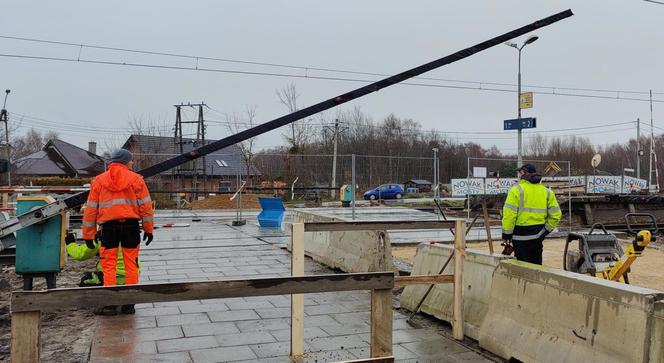 Ekipy remontowe zamkną w środę przejazd w Dąbrowie Górniczej-Gołonogu. Ruch zostanie przekierowany na specjalnie wybudowany by-pass