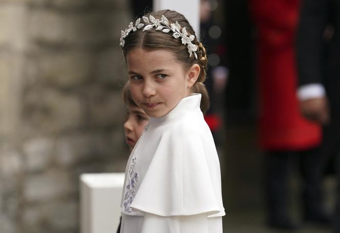 Księżniczka Charlotte i książę Louis na koronacji króla Karola III