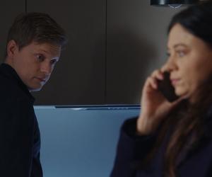 M jak miłość odc. 1732. Iza (Adriana Kalska), Radek (Philippe Tłokiński)