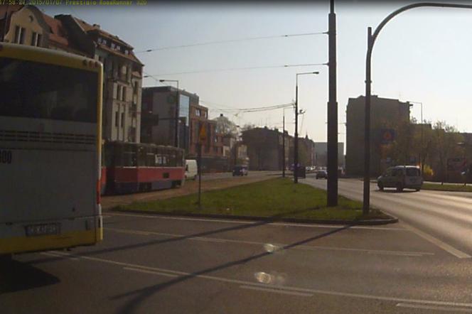 Zobaczcie moment zderzenia tramwaju z autobusem! Dotarliśmy do nagrania z wypadku na Jagiellońskiej