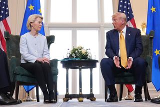 Trump i Von der Leyen: jest przełomowe porozumienie handlowe USA-UE 