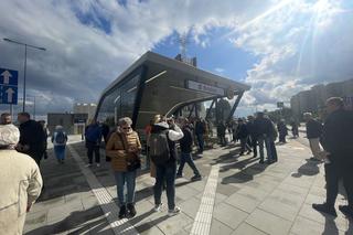 Nowe stacje II linii metra już otwarte. Pasażerowie dojadą na Zacisze, Kondratowicza i Bródno