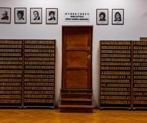 Biblioteka SGH - zdjęcia. Zobacz wspaniałe wnętrza warszawskiego gmachu