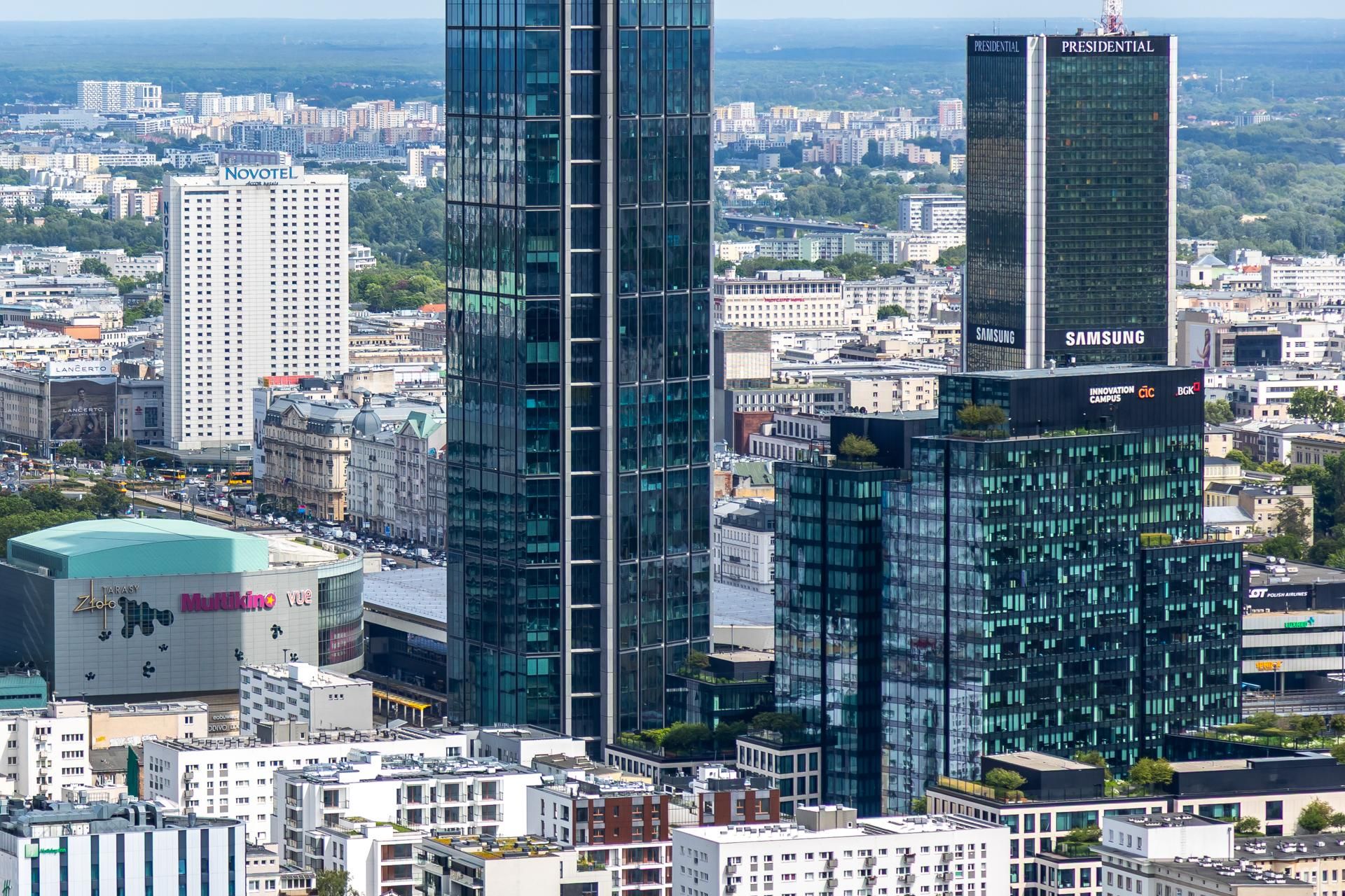 Panorama Warszawy z wieżowca Skyliner